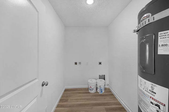 2310 Dodson St — Photo 6