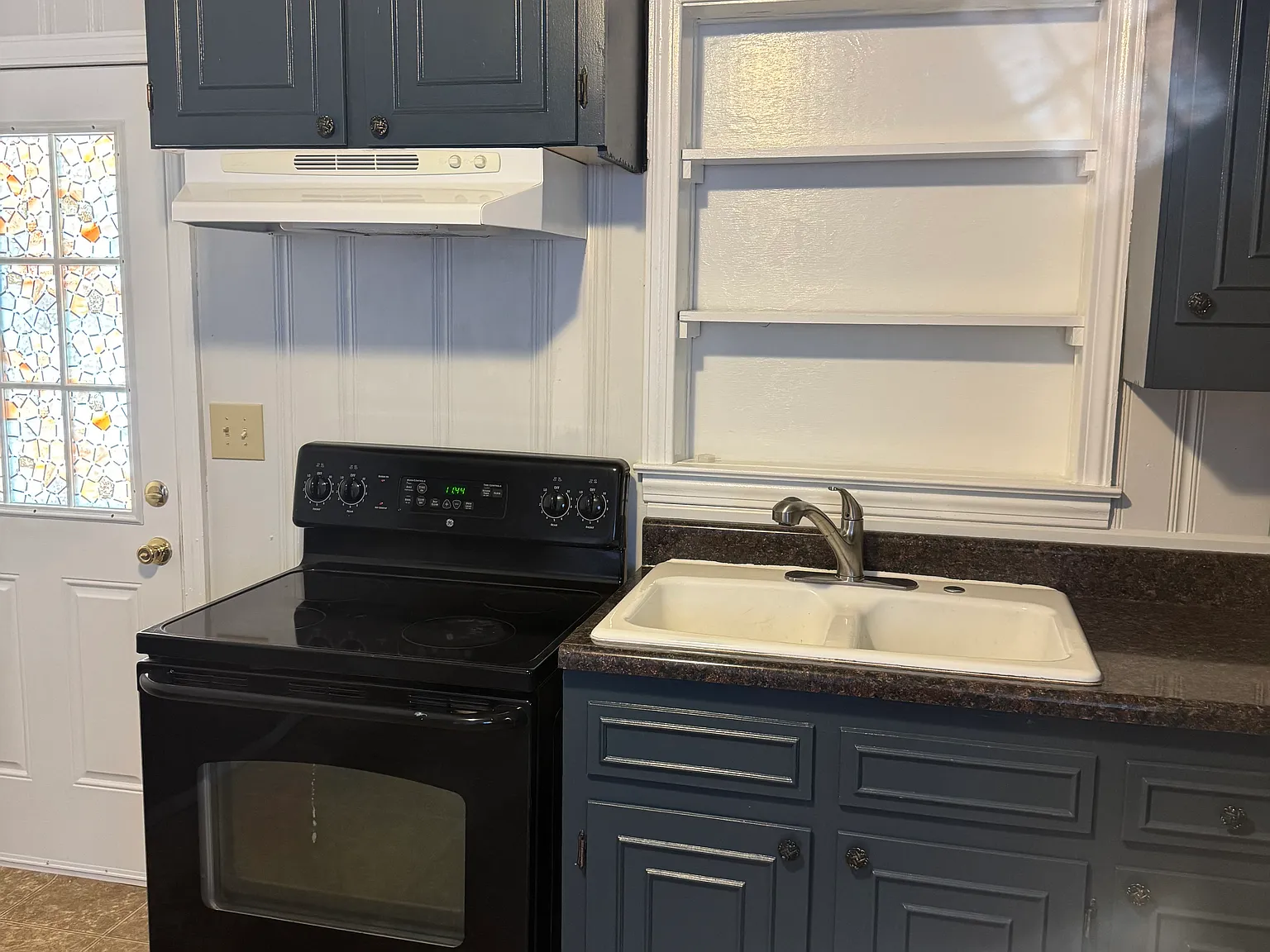 3 bed, 1200 sqft, $1,400 — Photo 3