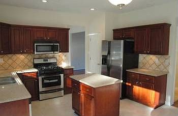 4th image of 260 Clearwater Pl