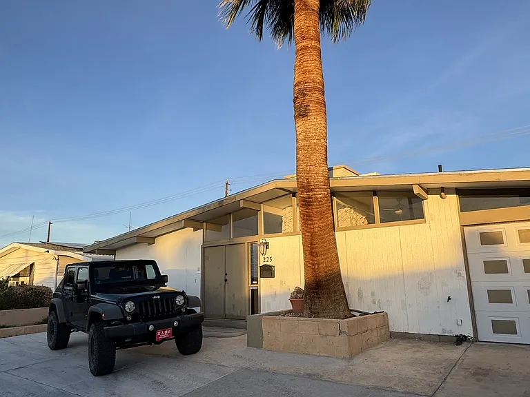 225 S Wallace Dr — Photo 11