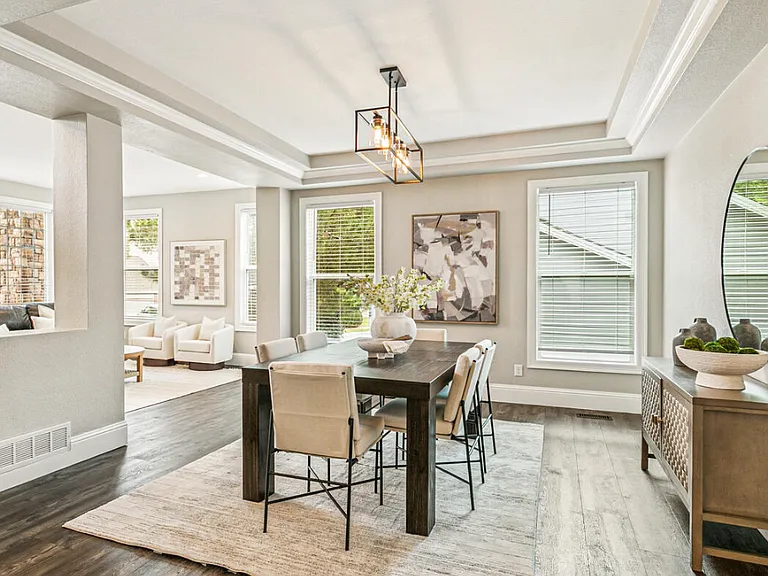 20214 E Lake Cir — Photo 20