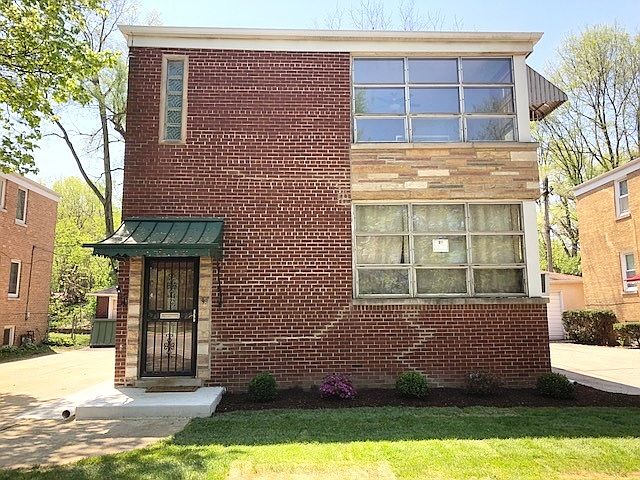 1st image of 8233 Lake St #2