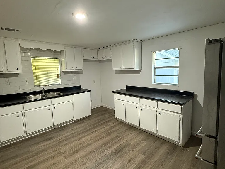 117 E Cooper St — Photo 11