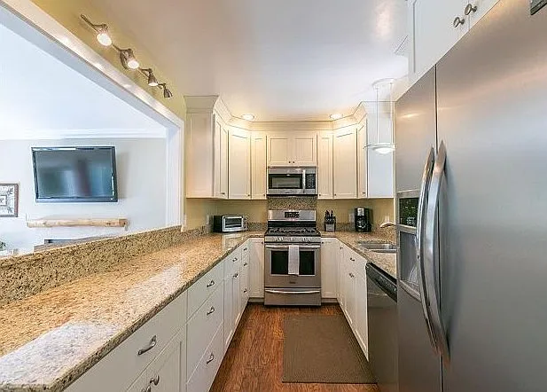 574 Midiron Ave — Photo 13