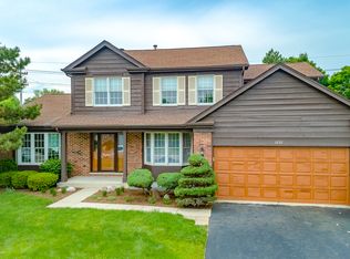 1652 Brighton Dr, Mundelein, IL 60060
