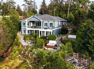 7420 Thornton Hts, Capital, BC V9Z1L8