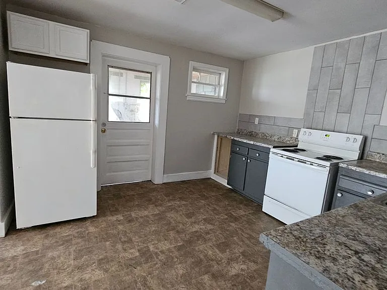 202 Crawford Rd — Photo 8