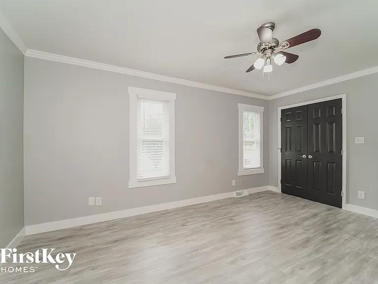 4039 Seaforth Dr — Photo 8