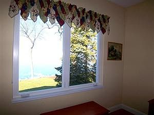 4th image of 814 Lake St