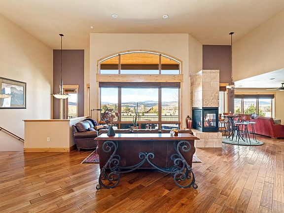 4th image of 3032 Center Ridge Dr