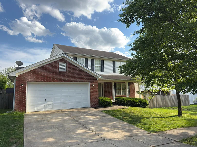 520 Skyview Ln — Photo 1