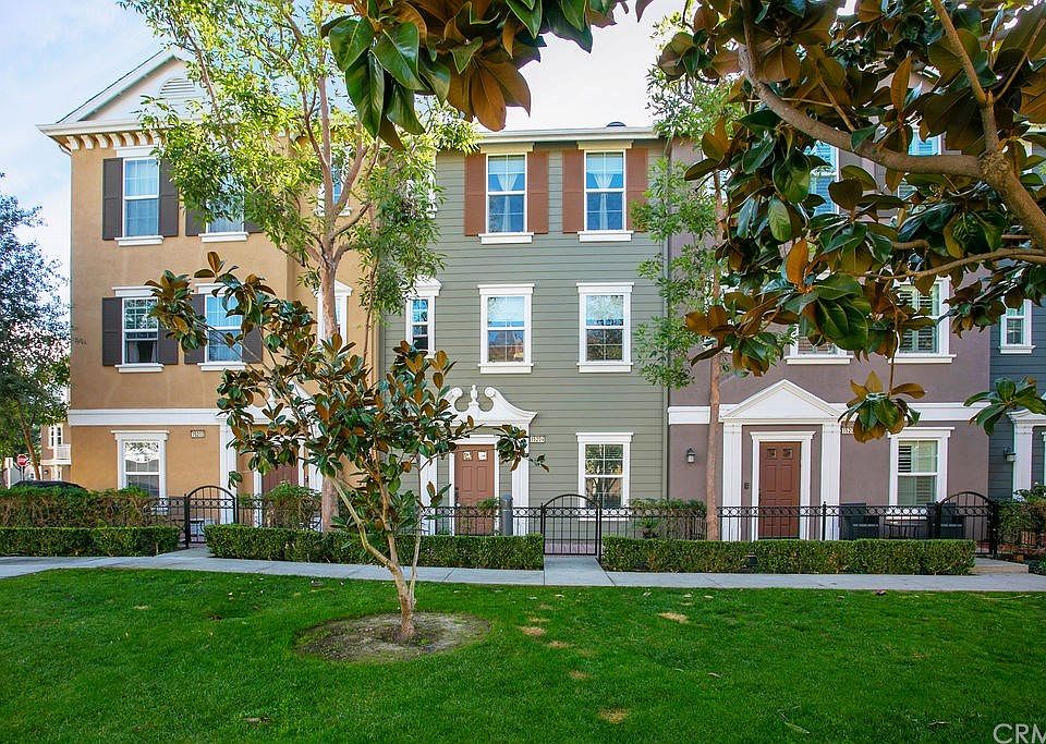 1st image of 15204 Camden Way