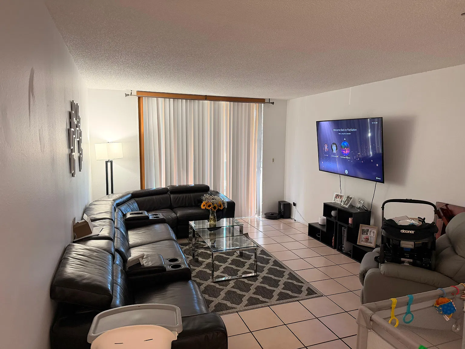 1825 W 44th Pl — Photo 3