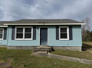 123 Stallion Dr, Jacksonville, NC 28540