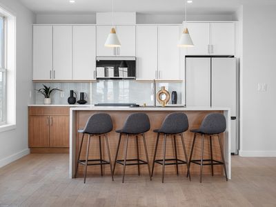 439 Chelsea St #3, Boston, MA, 02128