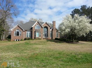 122 Huff Daland Cir, Griffin, GA 30223