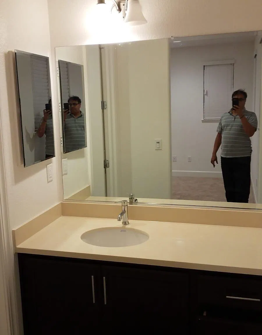 238 E Vita Ave — Photo 2