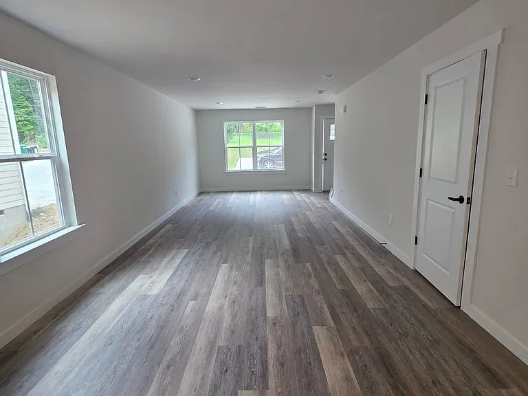 271 Vanderbilt Rd — Photo 7