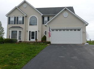 128 Purdham Ln, Shenandoah Junction, WV 25442