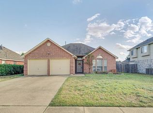 3210 Eagle Ln, Midlothian, TX 76065