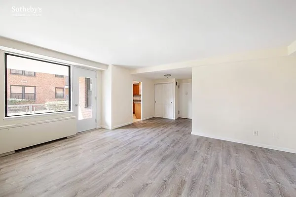 Sold by Sotheby's International Realty | media 29