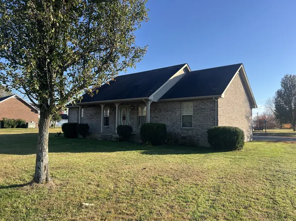 251 Walton Chapel Rd, Lafayette, TN 37083