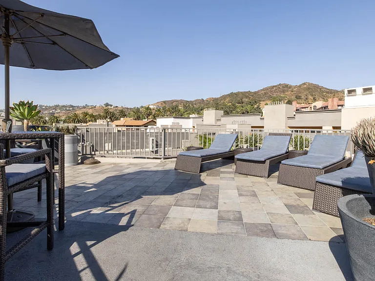 Rooftop Deck