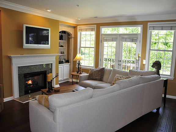 Living Room w/ Skyline Views