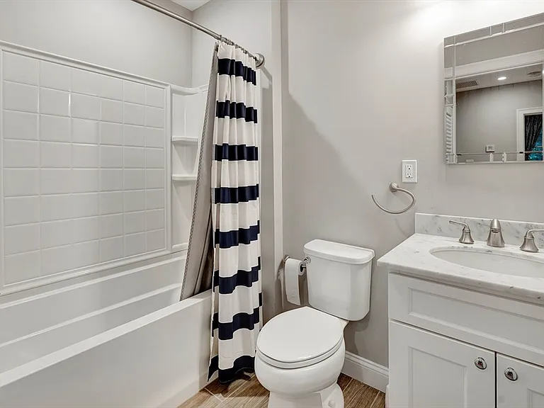 2 Inwood Dr #1009 — Photo 18