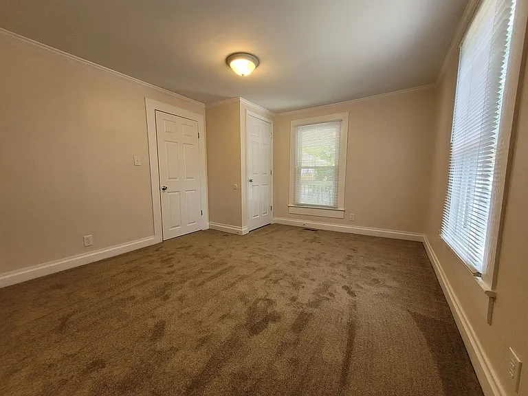 804 Klondale Ave — Photo 12