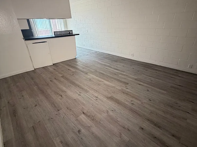770 Mark Ave — Photo 3