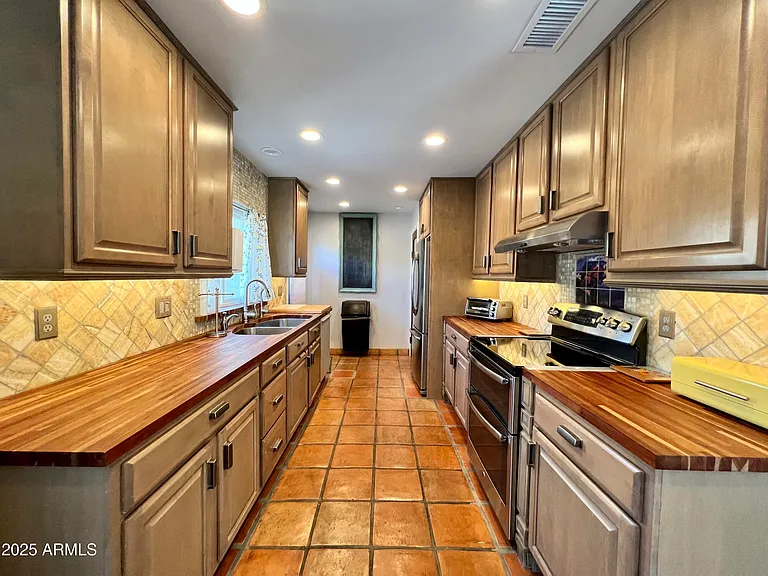 37801 N Cave Creek Rd #23 — Photo 8