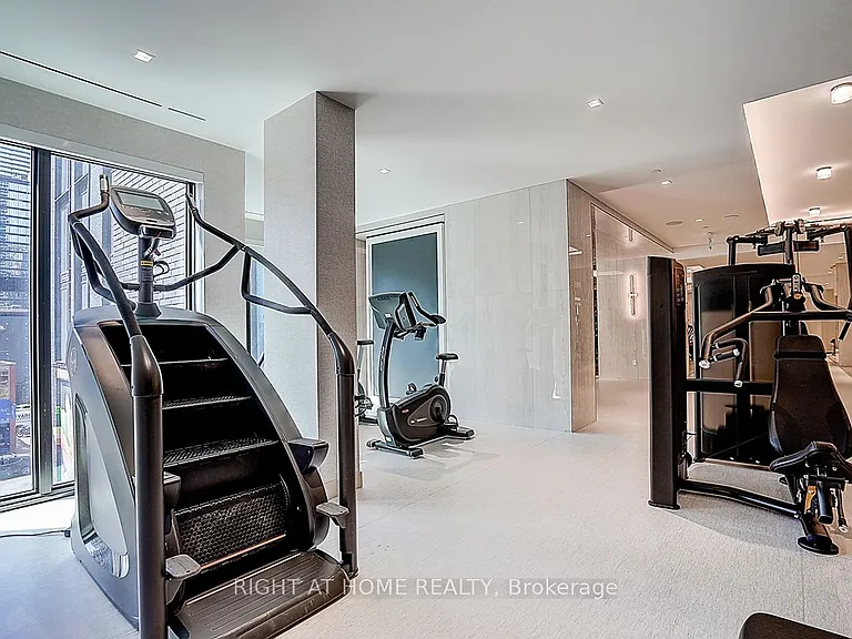 8 Wellesley St W #2606 — Photo 18
