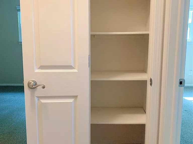 5325 Portland St #104 — Photo 6