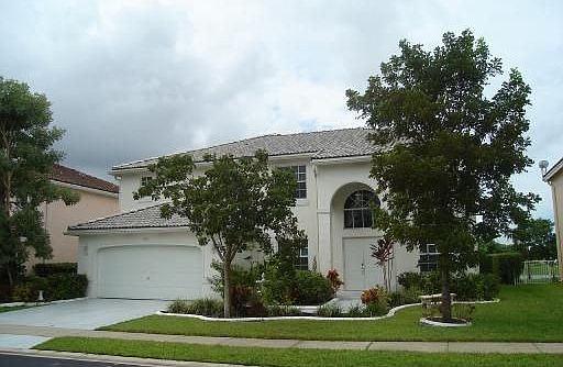 2nd image of 530 SW 198th Ter