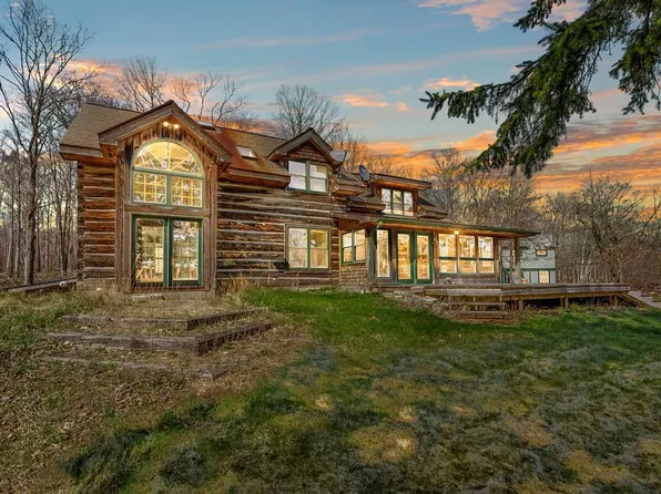 1937 Green Tree Rd, Washington Island, WI 54246