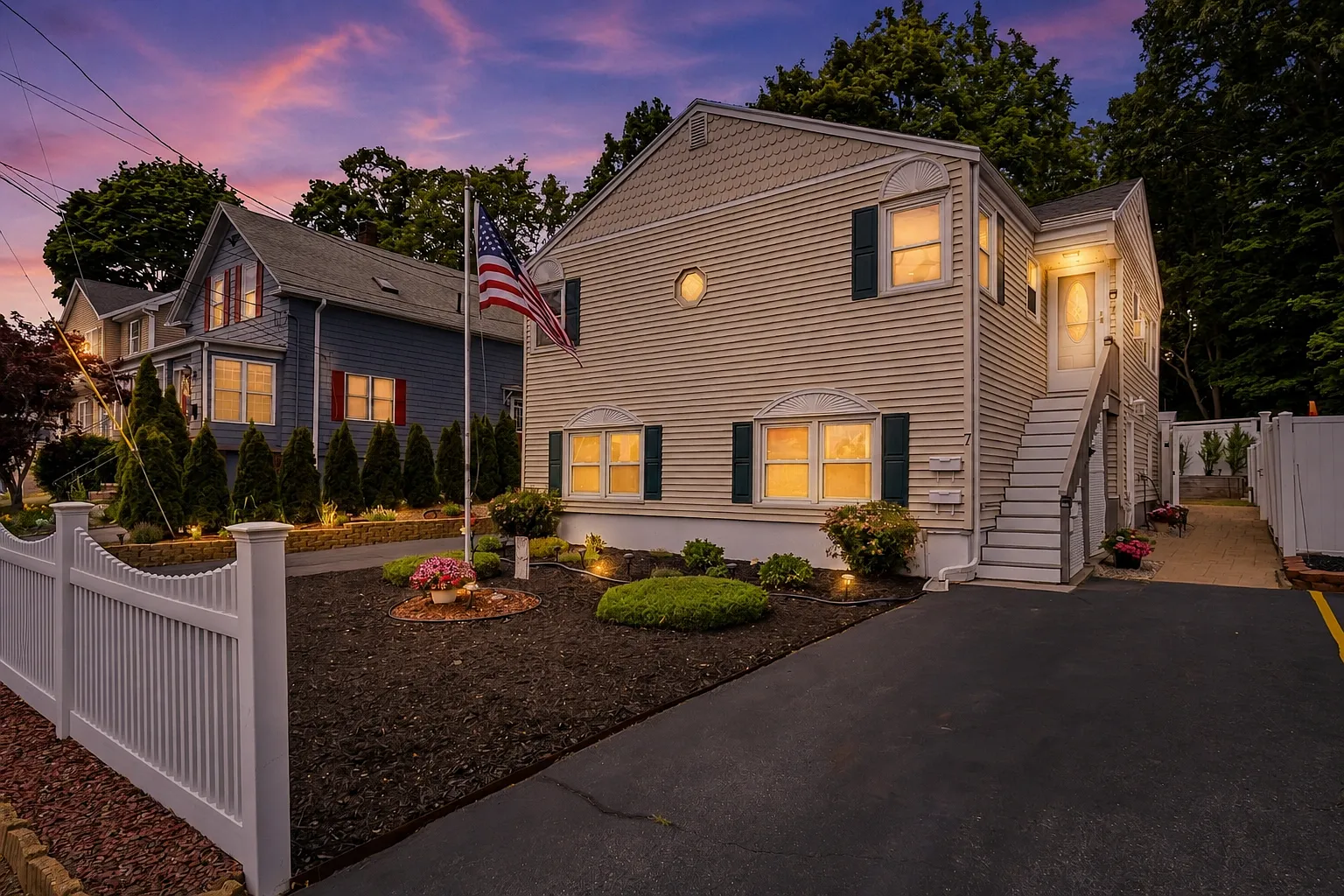 4 bed, 1600 sqft, $4,350 — Photo 1