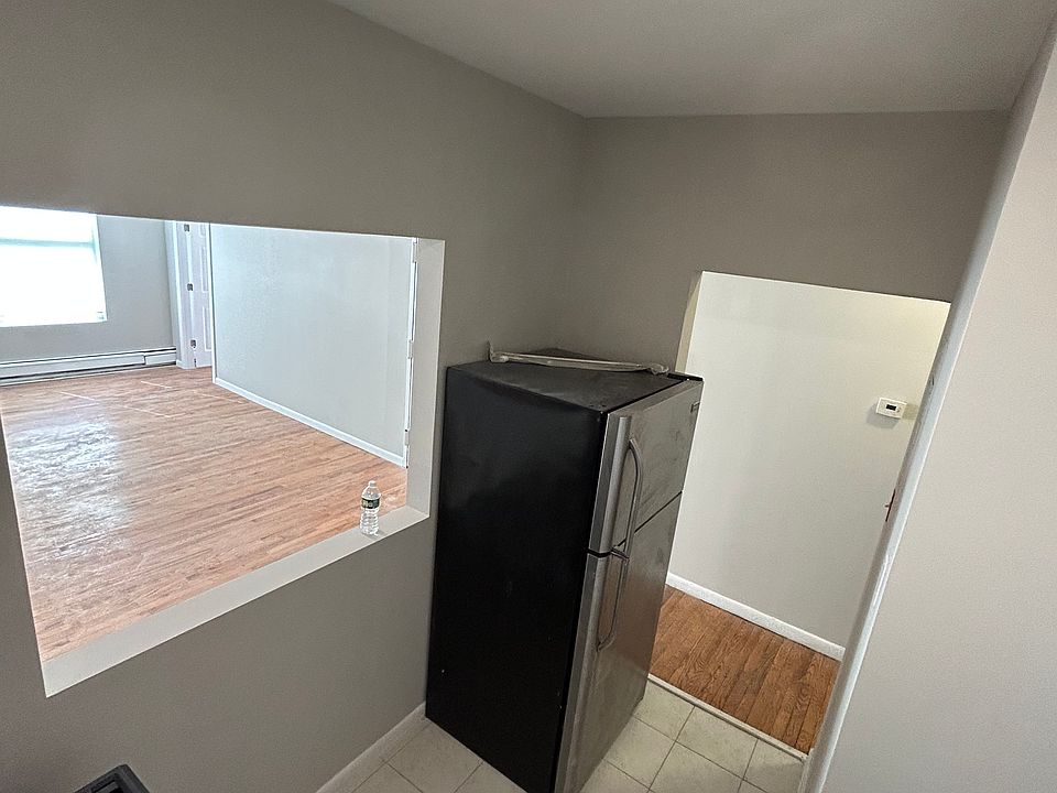 1st image of 523 Lenox Ave APT 1A