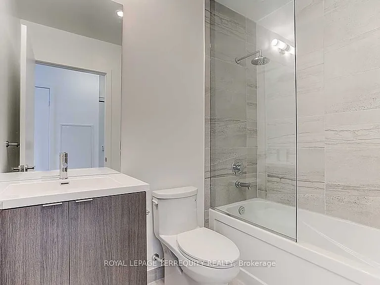 138 Downes St #3215 — Photo 10