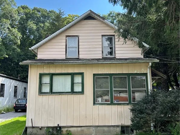 905 Lower South Main St, Bangor, PA 18013