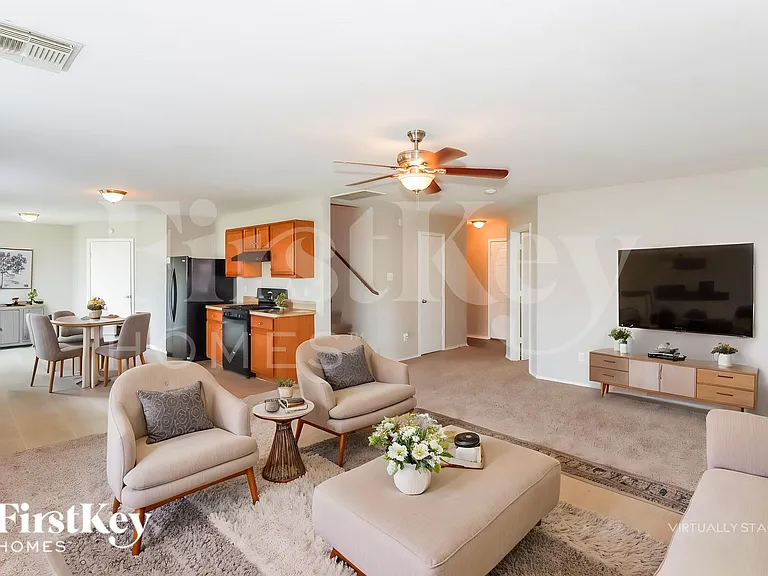 5018 Cottage Creek Ln — Photo 4