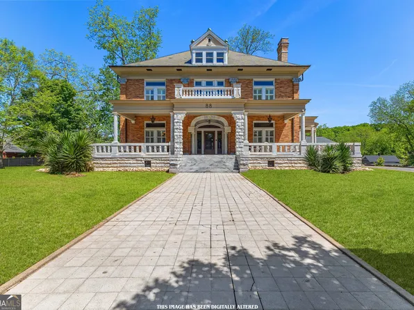 88 E Broad St, Newnan, GA 30263