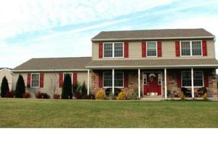 1006 Suedberg Rd, Pine Grove, PA 17963