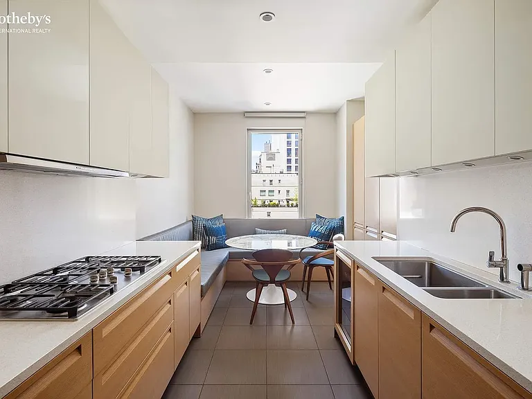 255 E 74th St #10A — Photo 12