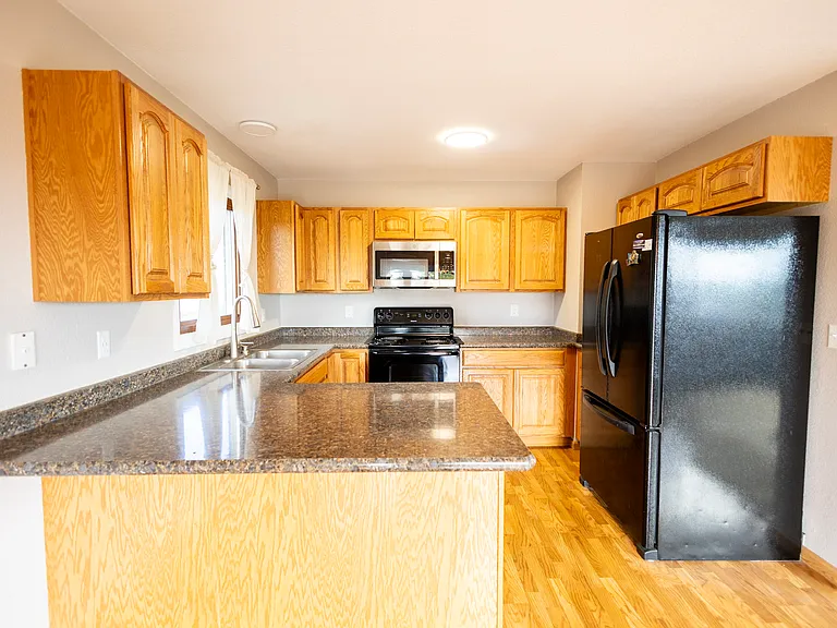 845 Terrence Rd — Photo 14