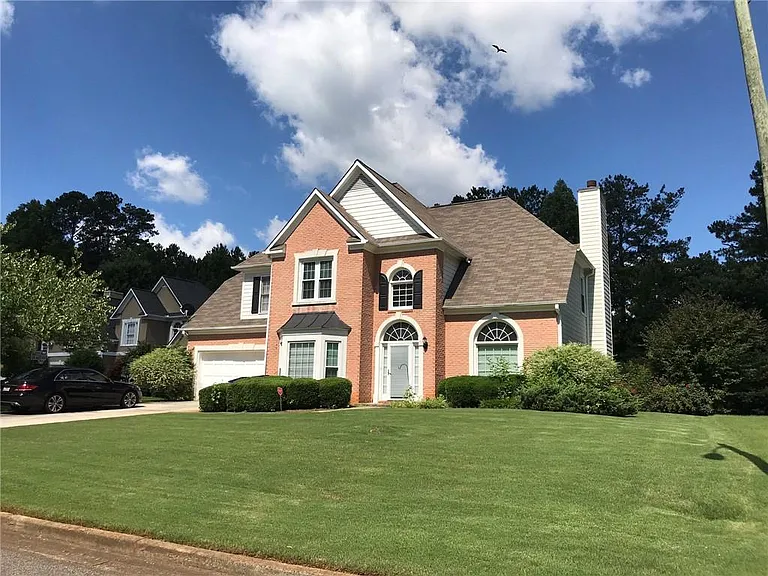 2017 Grove Park Ct — Photo 2