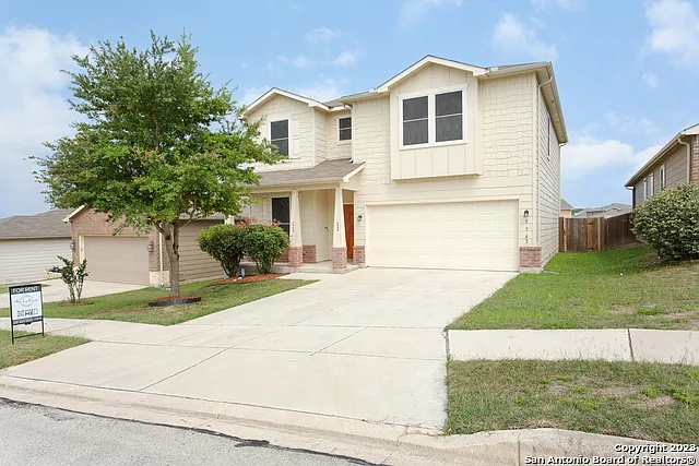 4 bed, 3.0 bath, 2307 sqft, $2,150 — Photo 2