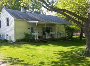 1007 Vance Rd, Midland, MI 48640