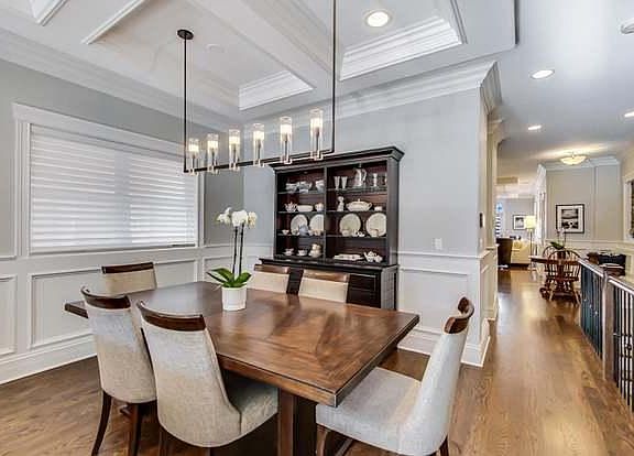 4th image of 1022 W Diversey Pkwy #1A