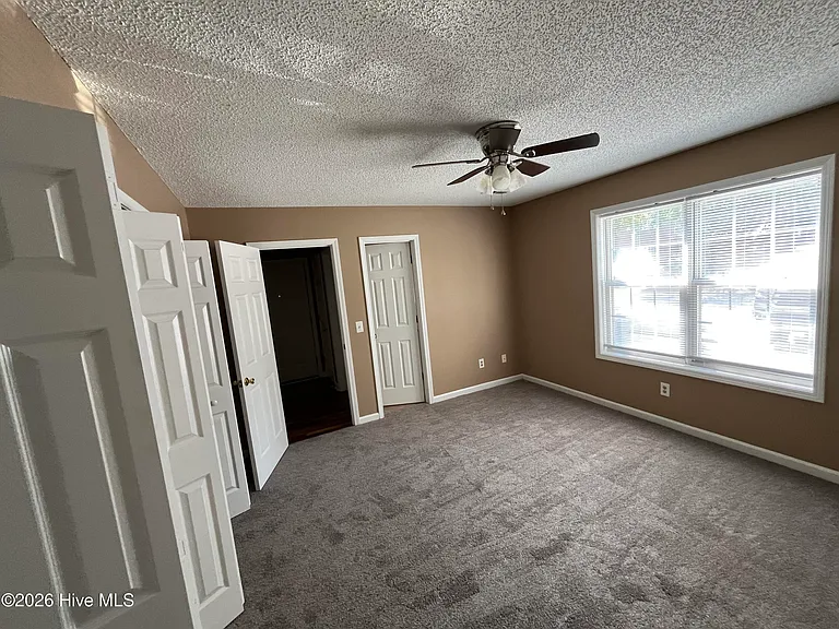 5146 Lamppost Cir — Photo 11